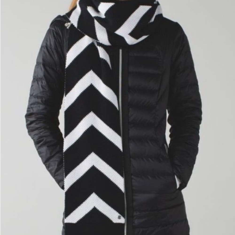 2 pieces LULULEMON Snow Amazing Neck Warmer*Sherpa / Muffler Scarf